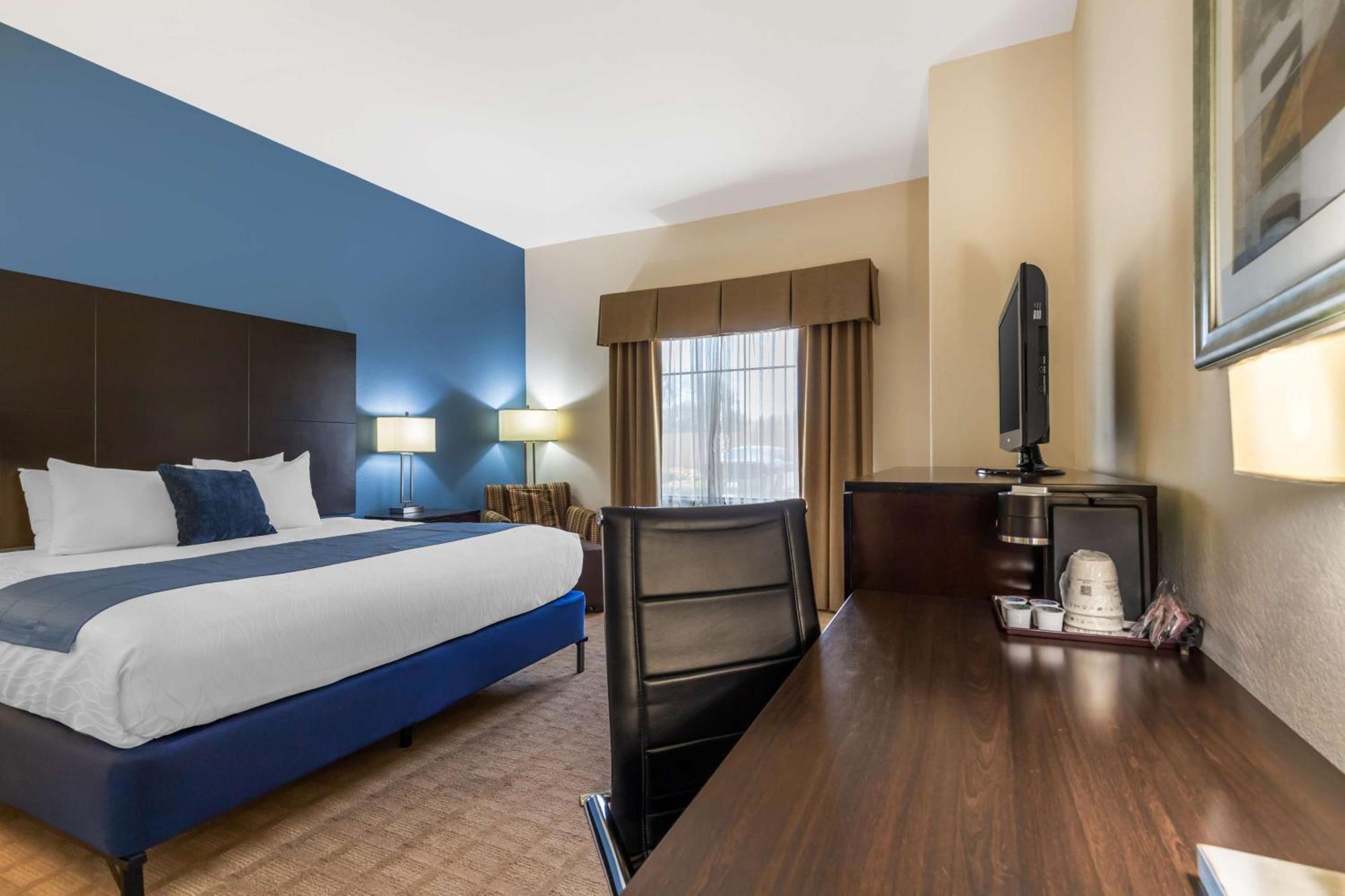 Best Western Plus Lytle Inn And Suites Exterior foto