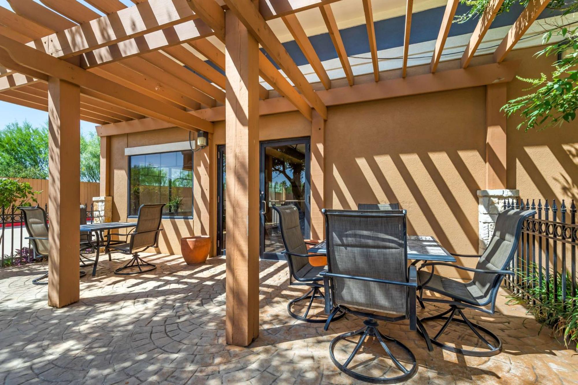 Best Western Plus Lytle Inn And Suites Exterior foto